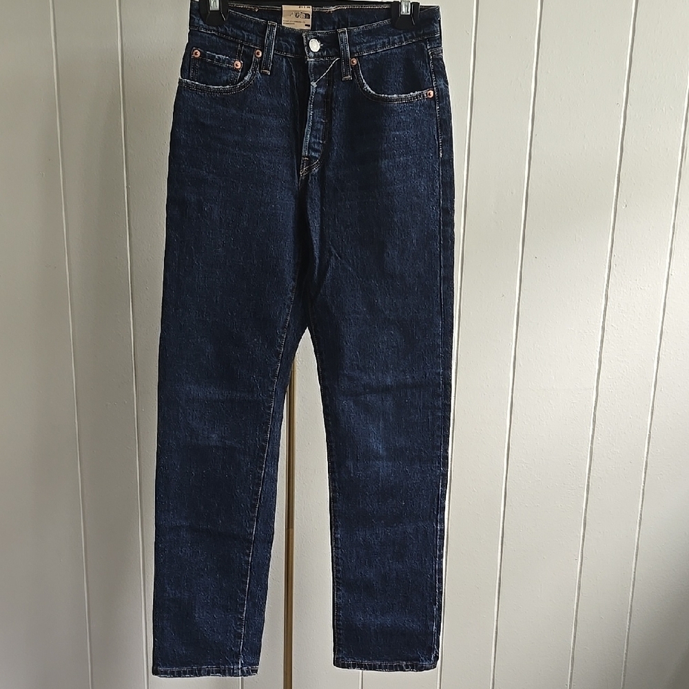 501 Levi's Classic Indigo Jeans